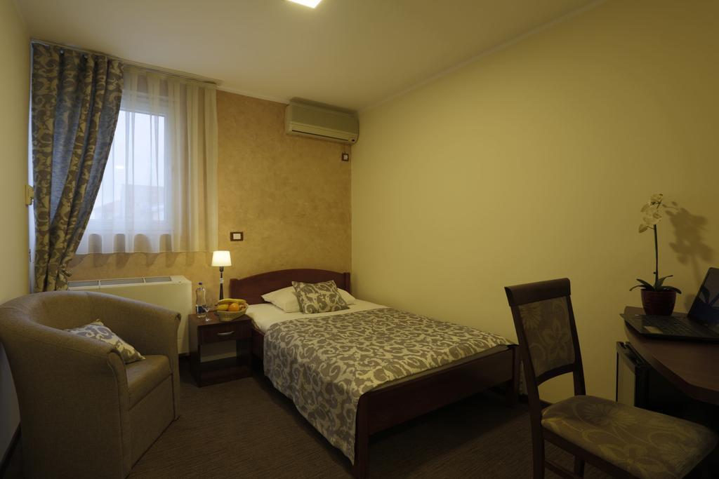 Accommodation Tara Beograd Bagian luar foto